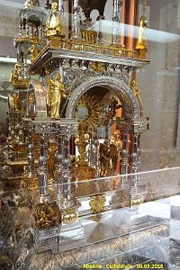 28 LA CATHEDRALE ET LE FORTERESSE DE L INCARNATION (109)